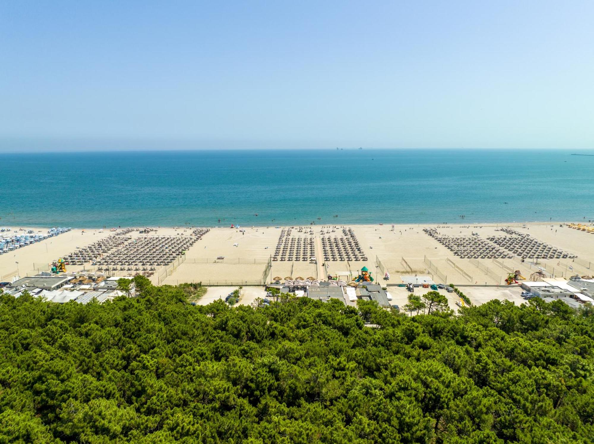 Hotel Columbia Marina Romea Exteriér fotografie